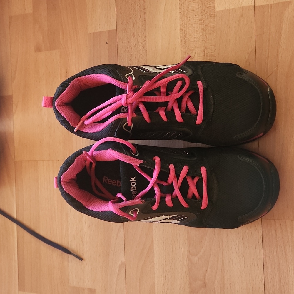 Work Tennis Shoes